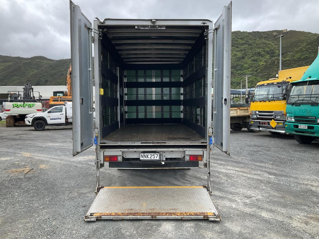 Photo '10' of Toyota Dyna Box Body Photo '10' of Toyota Dyna Box Body