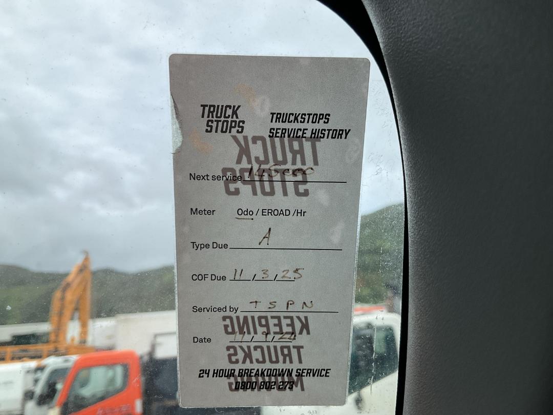 Photo '26' of Toyota Dyna Box Body Photo '26' of Toyota Dyna Box Body