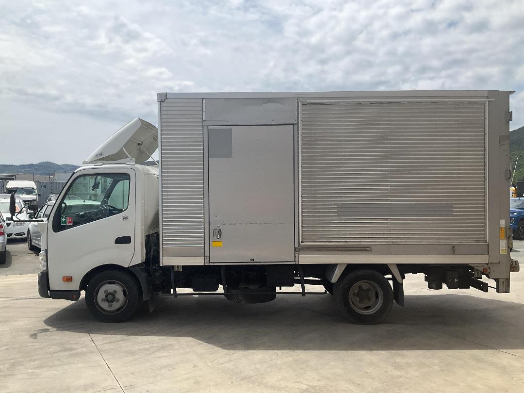 Photo '6' of Toyota Dyna Box Body Photo '6' of Toyota Dyna Box Body