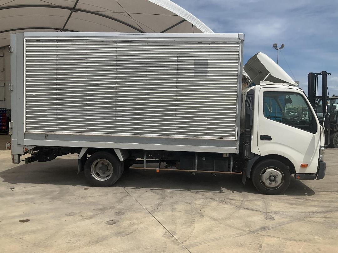 Photo '3' of Toyota Dyna Box Body Photo '3' of Toyota Dyna Box Body