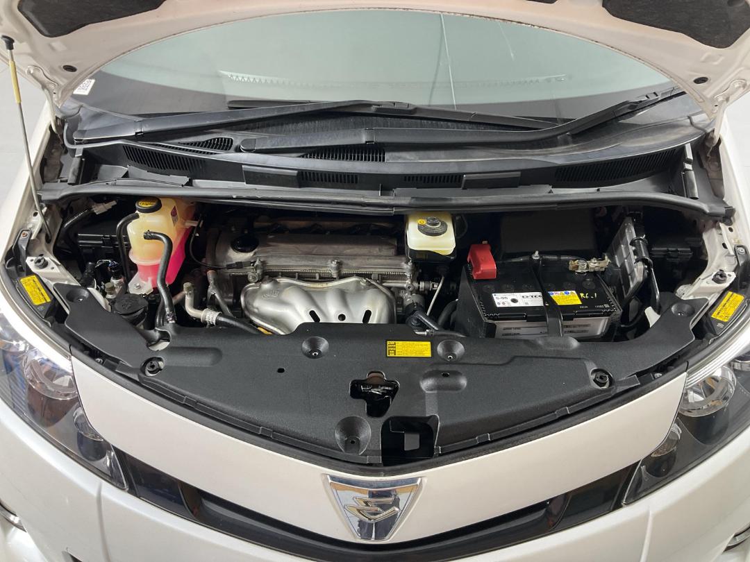 Photo '13' of Toyota Estima Photo '13' of Toyota Estima