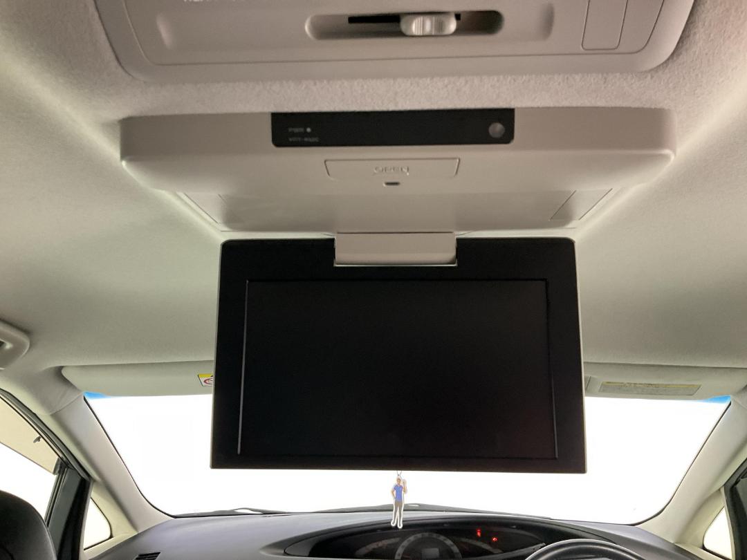 Photo '23' of Toyota Estima Photo '23' of Toyota Estima