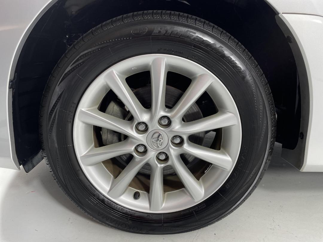 Photo '10' of Toyota Estima