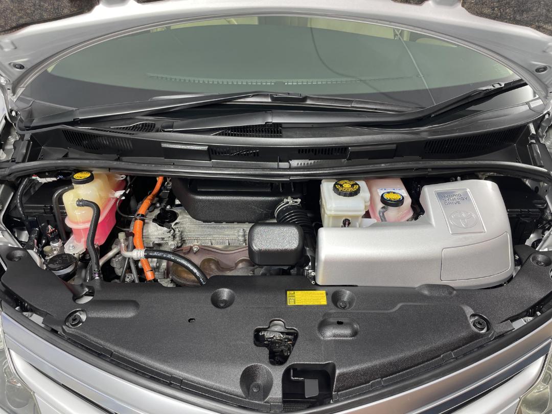 Photo '13' of Toyota Estima