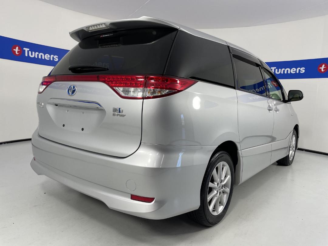 Photo '7' of Toyota Estima