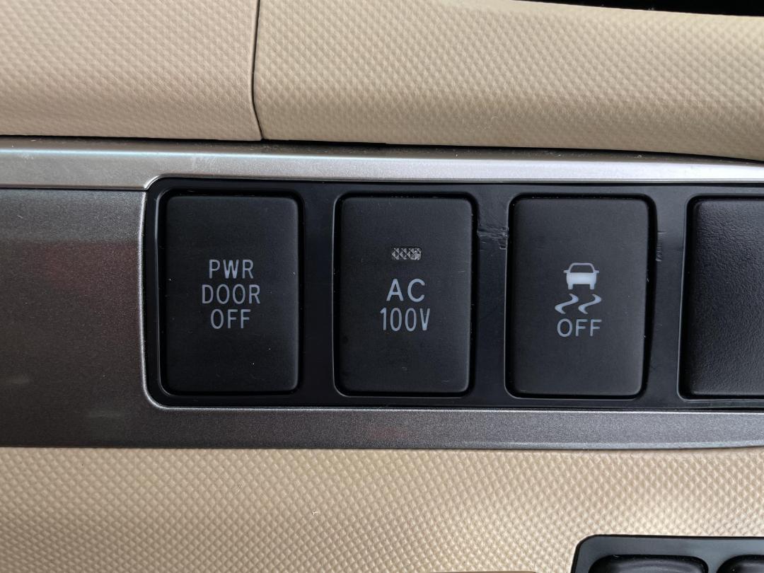 Photo '22' of Toyota Estima