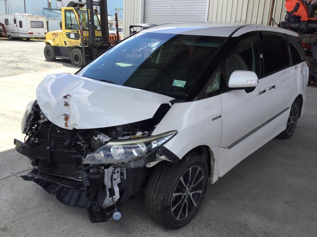 Photo '3' of Toyota Estima Hybrid Photo '3' of Toyota Estima Hybrid