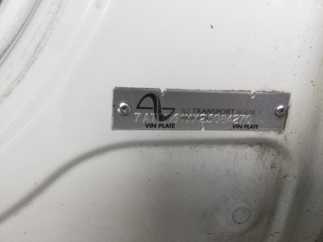 Photo '20' of Toyota Estima Hybrid Photo '20' of Toyota Estima Hybrid