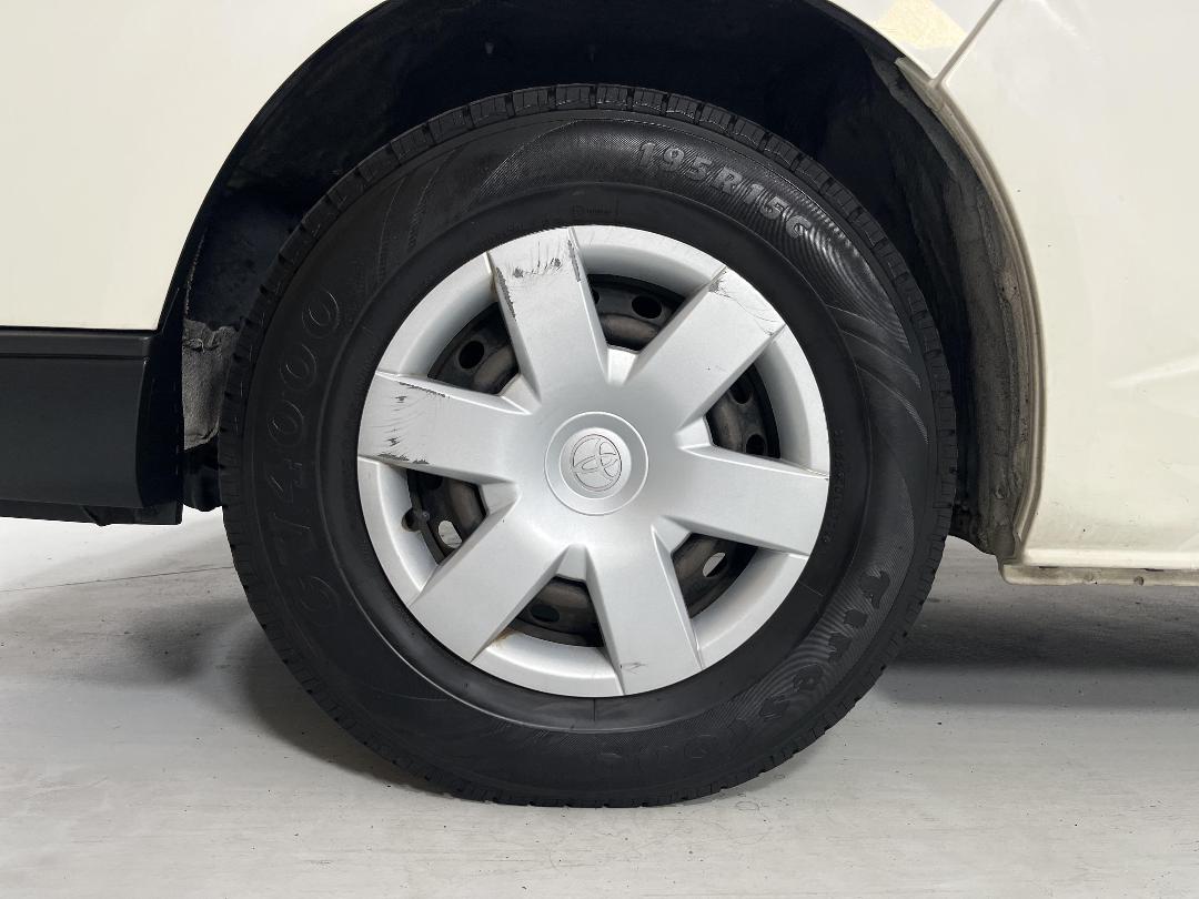 Photo '10' of Toyota Hiace Photo '10' of Toyota Hiace