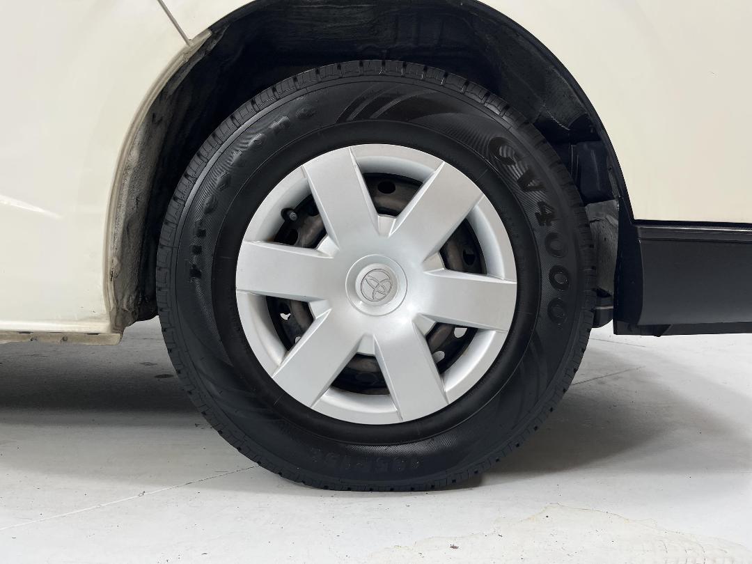 Photo '9' of Toyota Hiace Photo '9' of Toyota Hiace