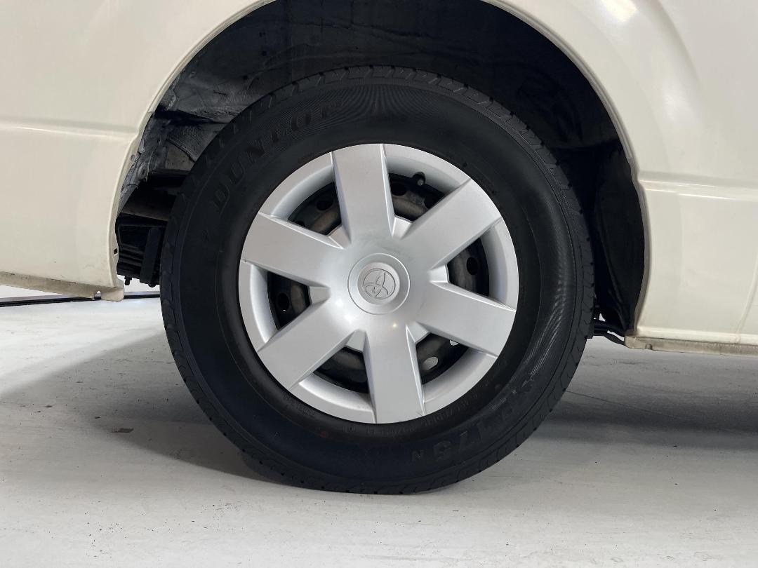 Photo '12' of Toyota Hiace Photo '12' of Toyota Hiace