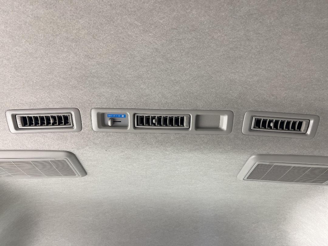 Photo '27' of Toyota Hiace Photo '27' of Toyota Hiace