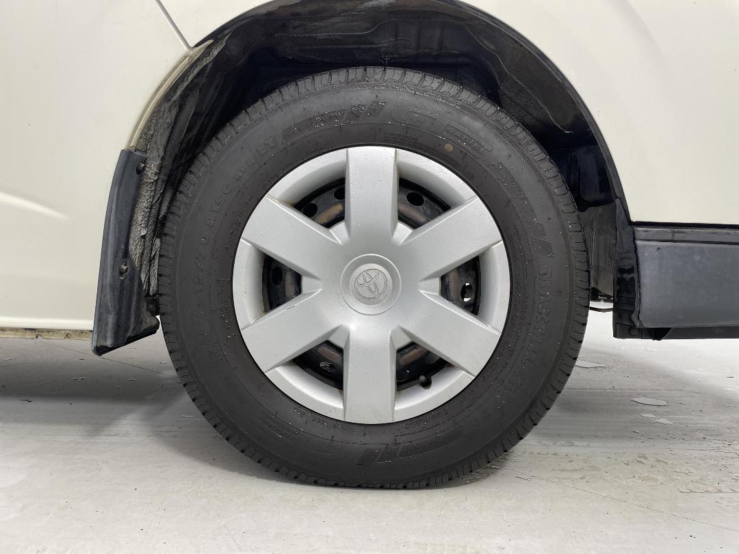 Photo '9' of Toyota Hiace