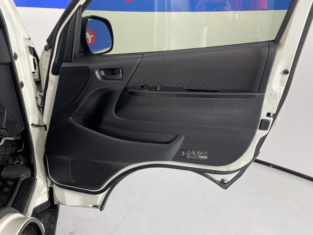 Photo '15' of Toyota Hiace