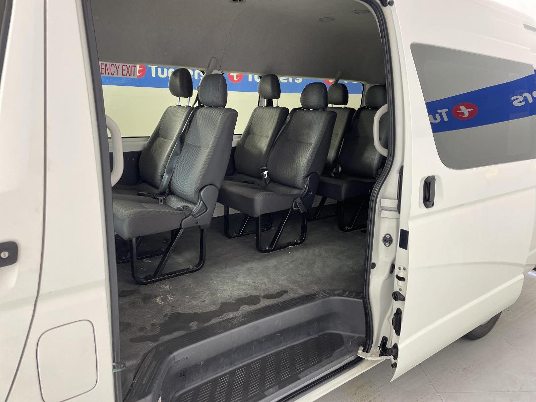 Photo '19' of Toyota Hiace