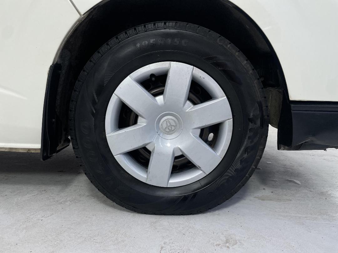 Photo '9' of Toyota Hiace Photo '9' of Toyota Hiace