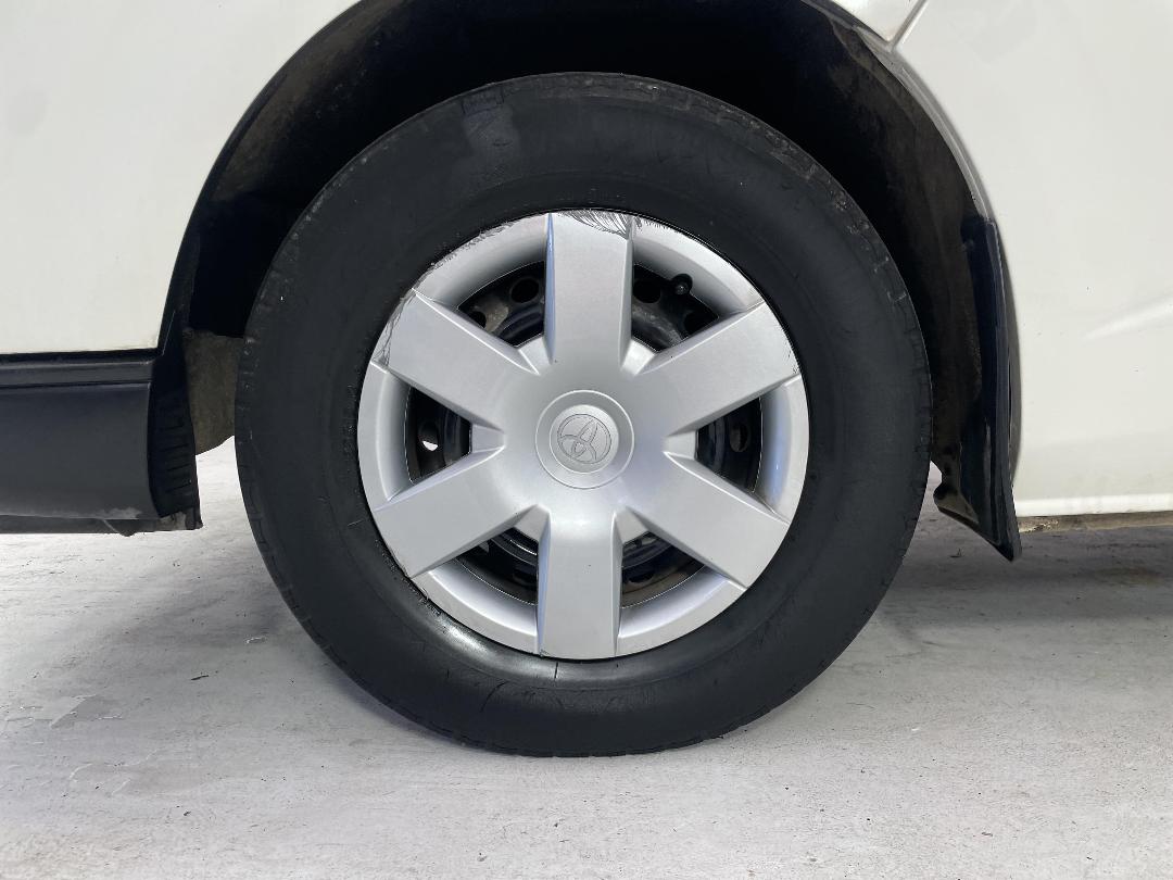 Photo '10' of Toyota Hiace Photo '10' of Toyota Hiace