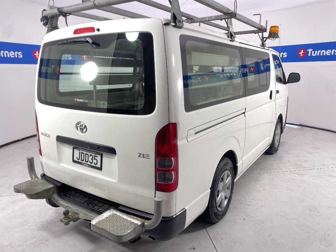 Photo '7' of Toyota Hiace Photo '7' of Toyota Hiace