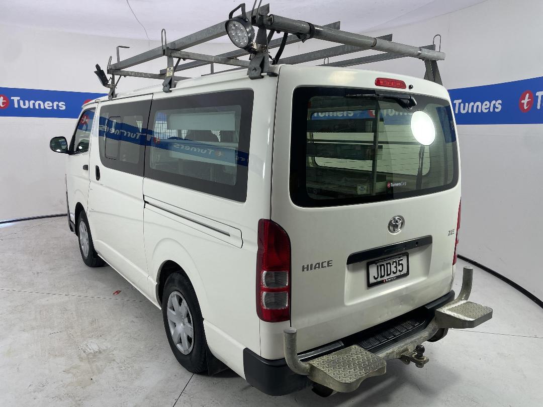 Photo '5' of Toyota Hiace Photo '5' of Toyota Hiace