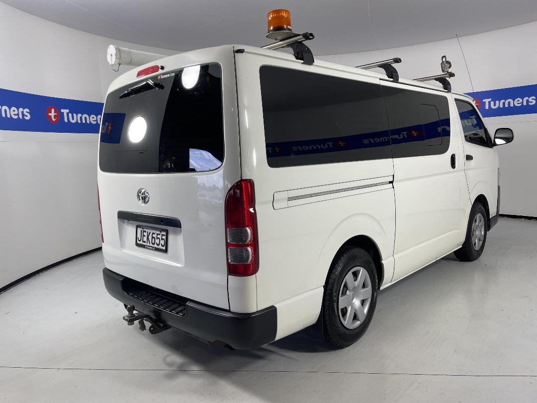 Photo '7' of Toyota Hiace