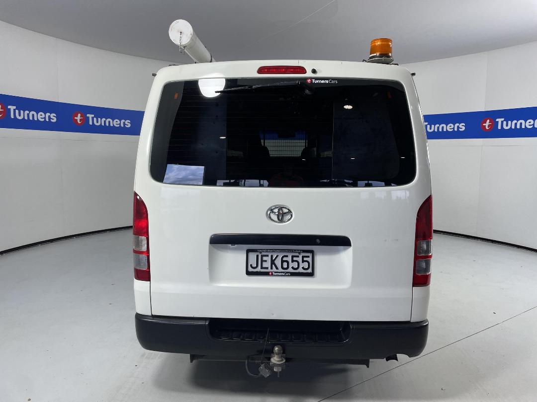 Photo '6' of Toyota Hiace