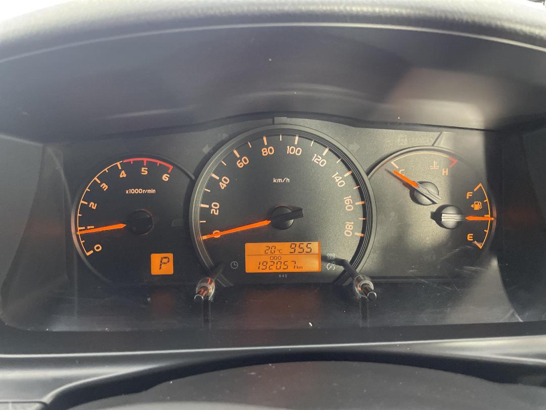 Photo '21' of Toyota Hiace