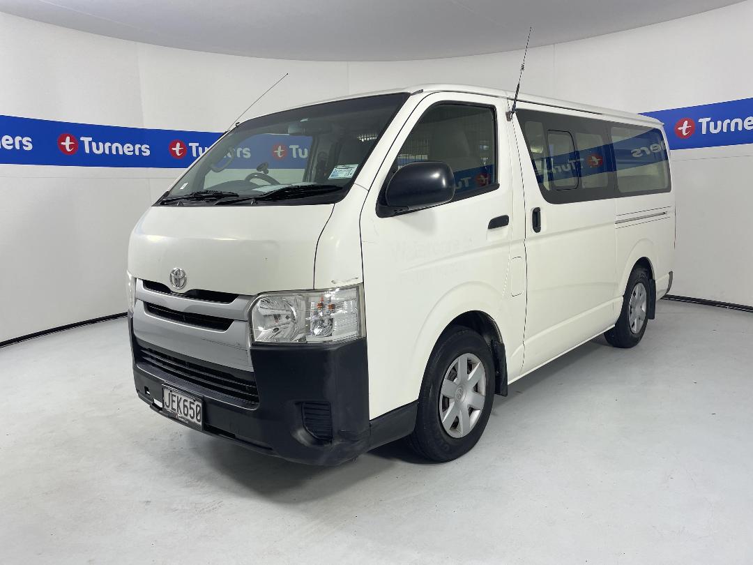 Photo '4' of Toyota Hiace