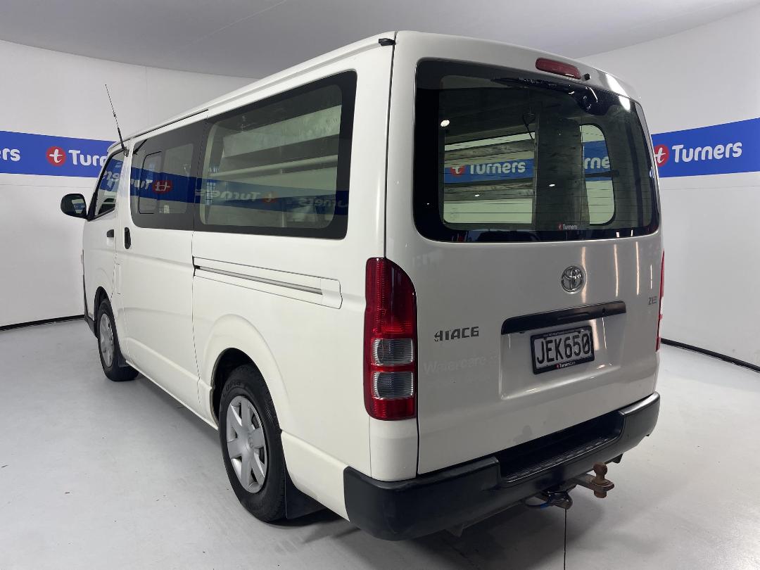 Photo '5' of Toyota Hiace