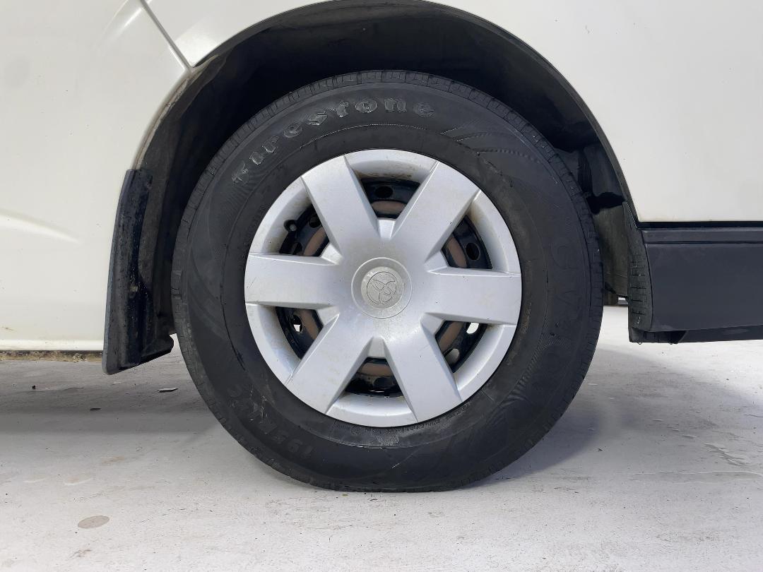 Photo '9' of Toyota Hiace