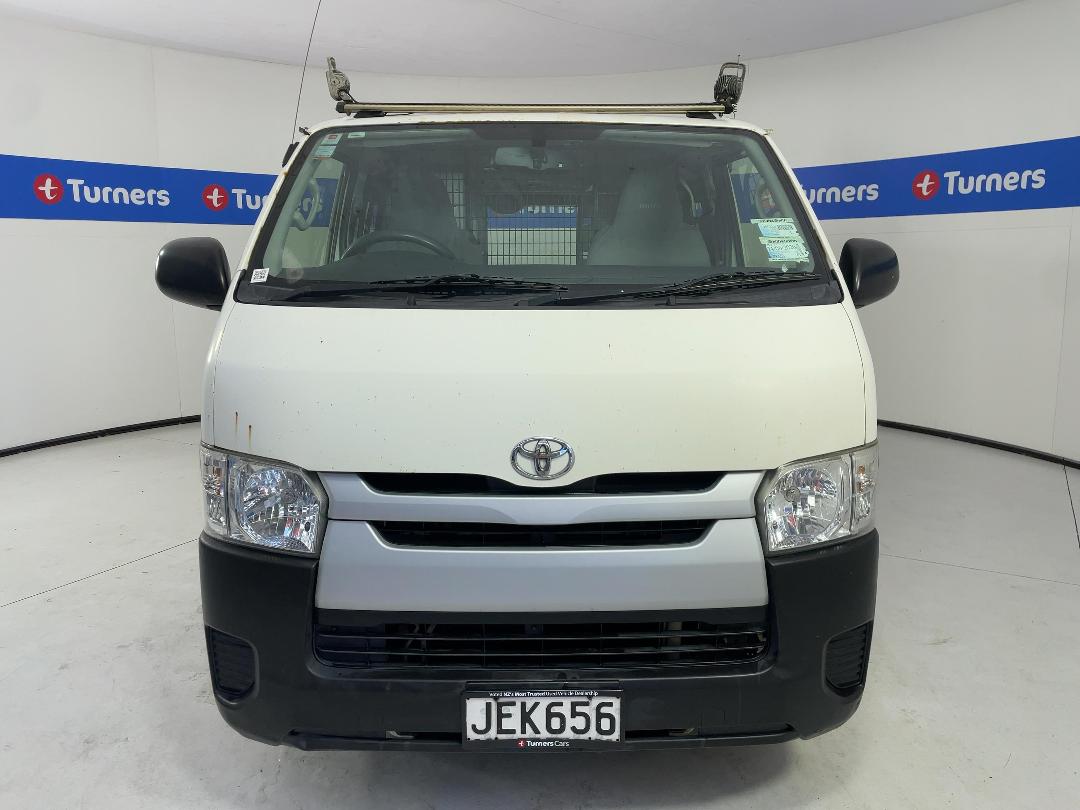 Photo '2' of Toyota Hiace