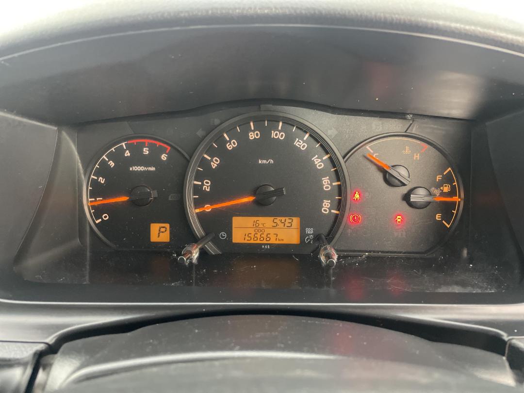 Used Toyota Hiace ZL TD 2015 Westgate at Turners Cars 26282692