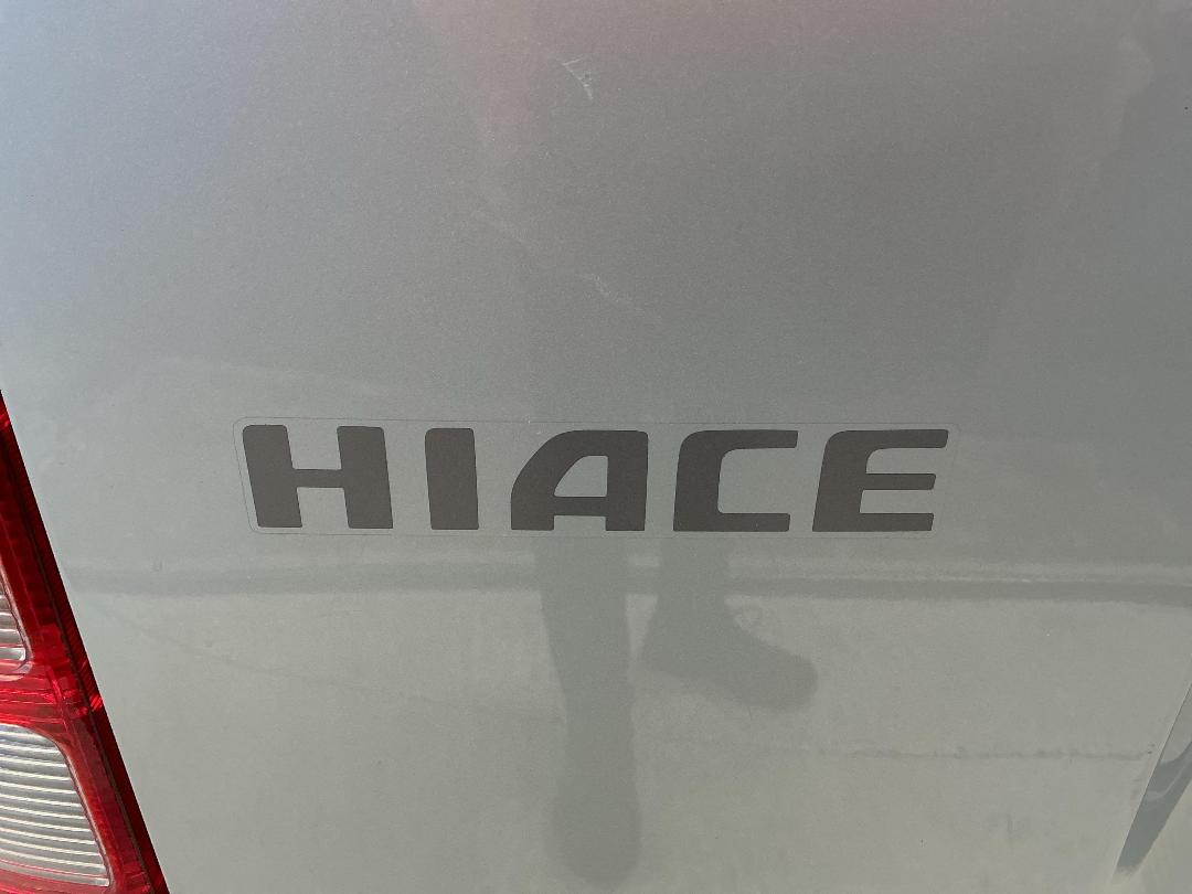 Photo '24' of Toyota Hiace Photo '24' of Toyota Hiace