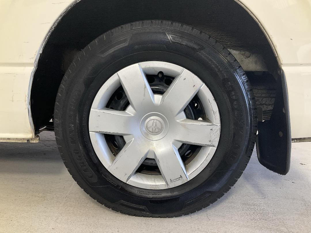 Photo '11' of Toyota Hiace Photo '11' of Toyota Hiace