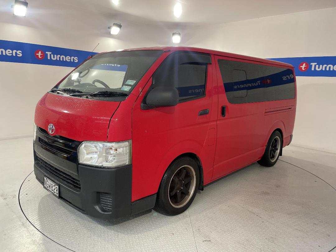 Photo '4' of Toyota Hiace