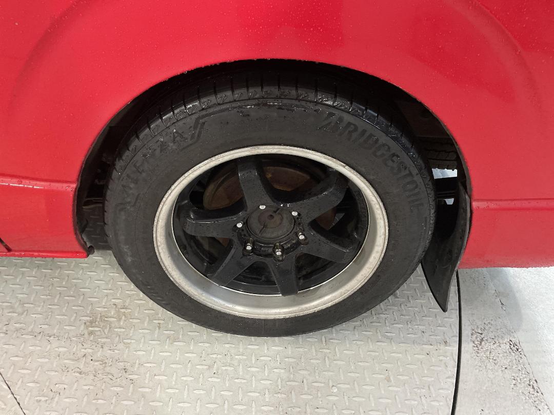 Photo '11' of Toyota Hiace