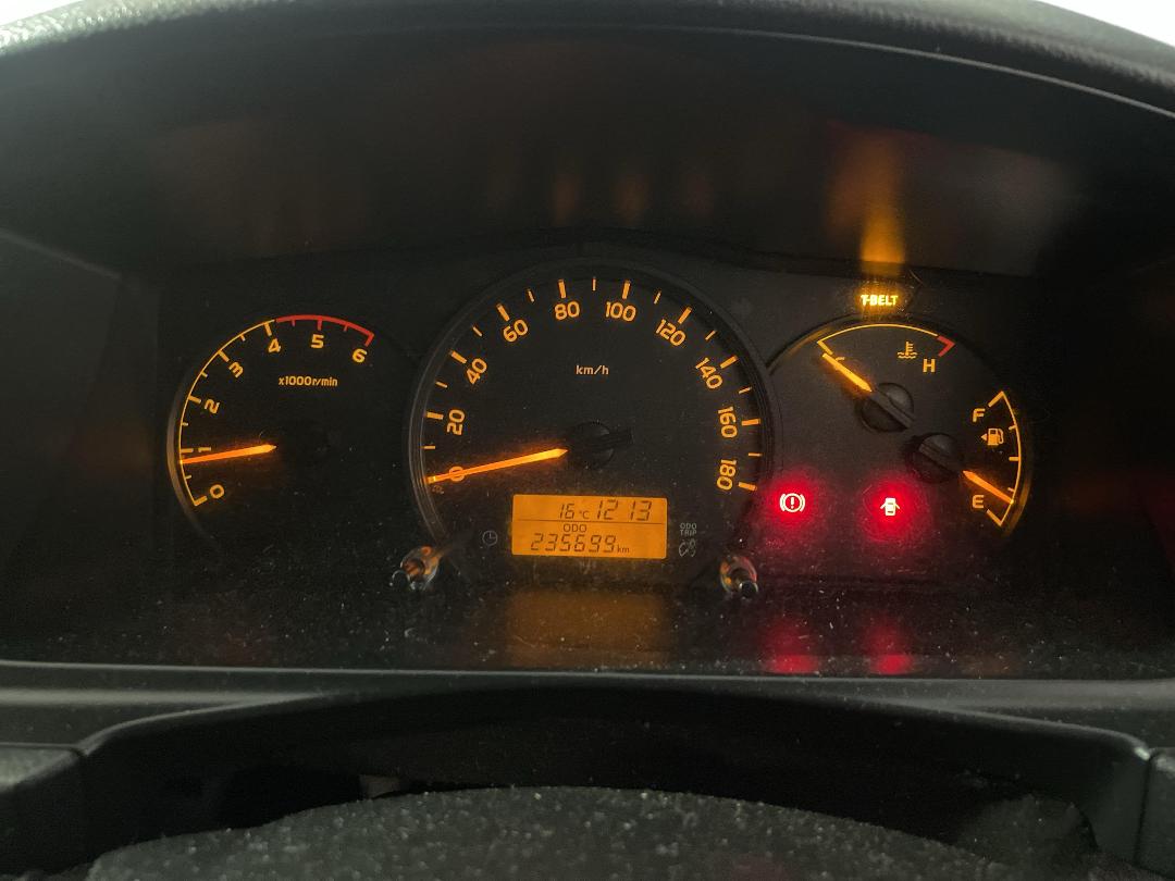 Photo '20' of Toyota Hiace