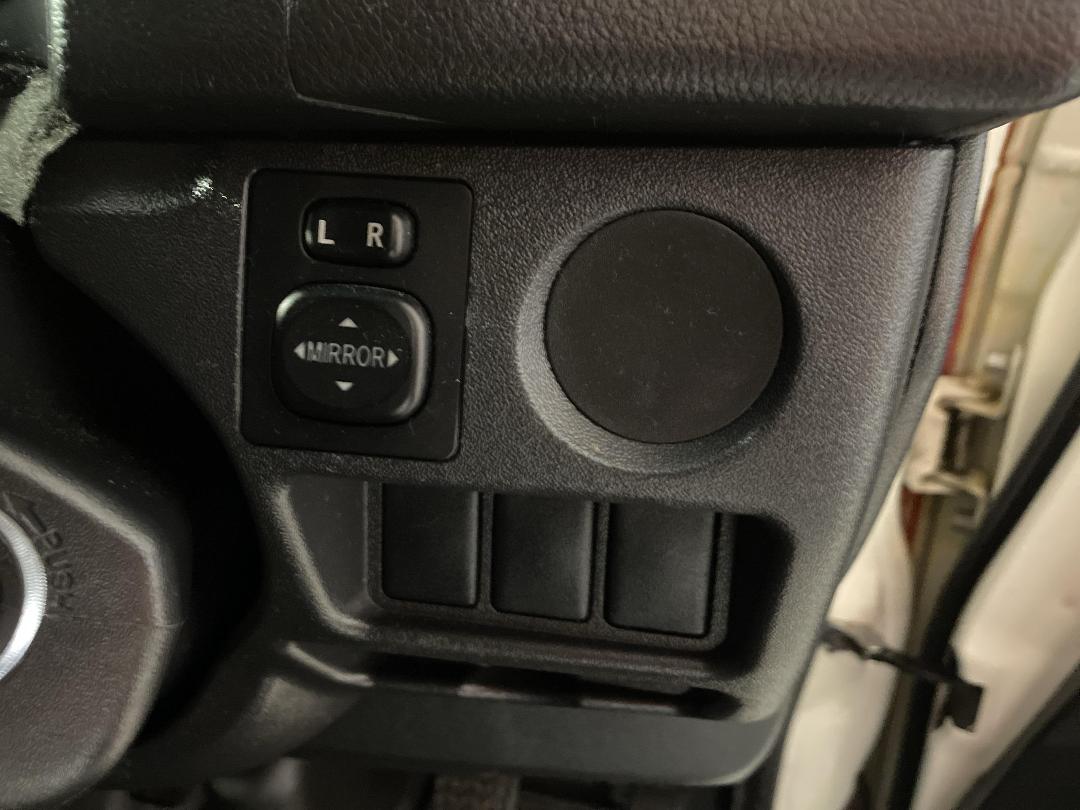 Photo '23' of Toyota Hiace