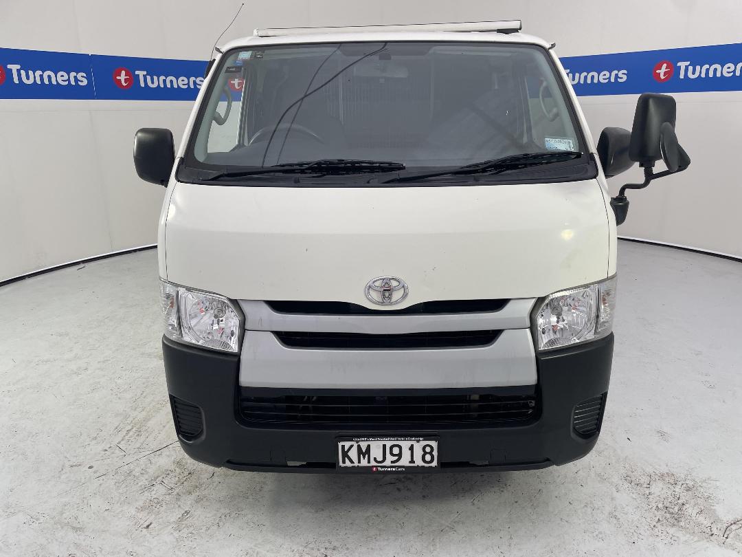 Photo '2' of Toyota Hiace