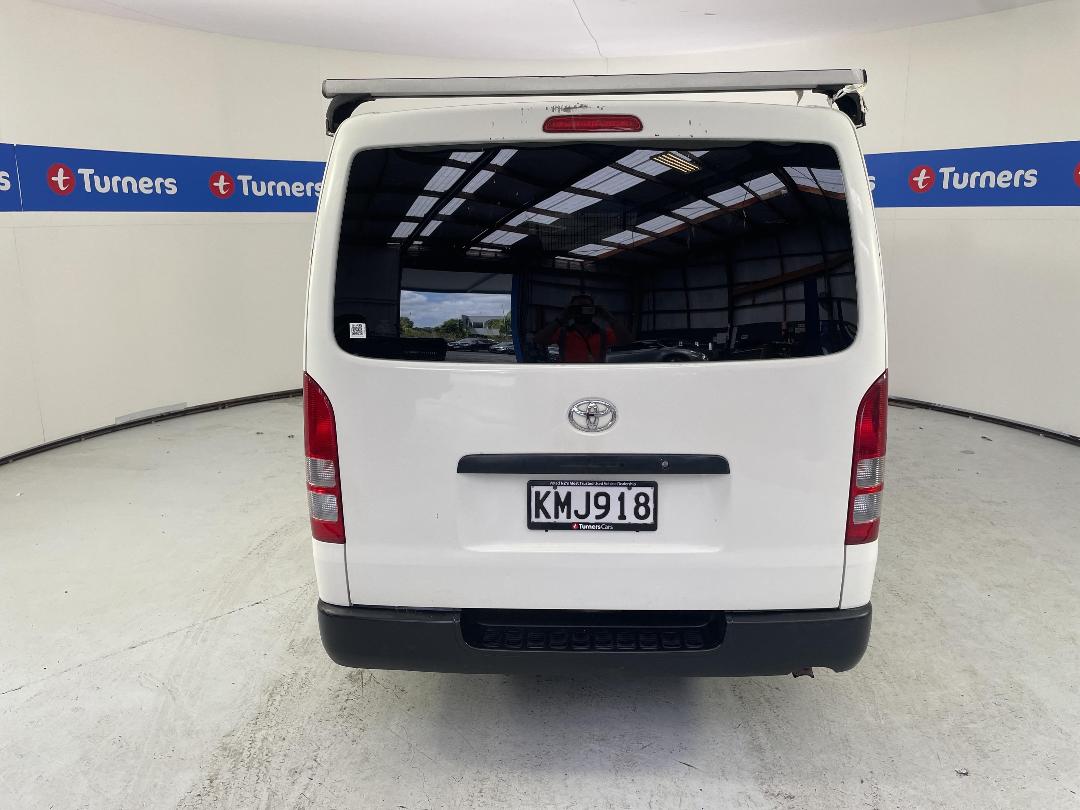 Photo '6' of Toyota Hiace