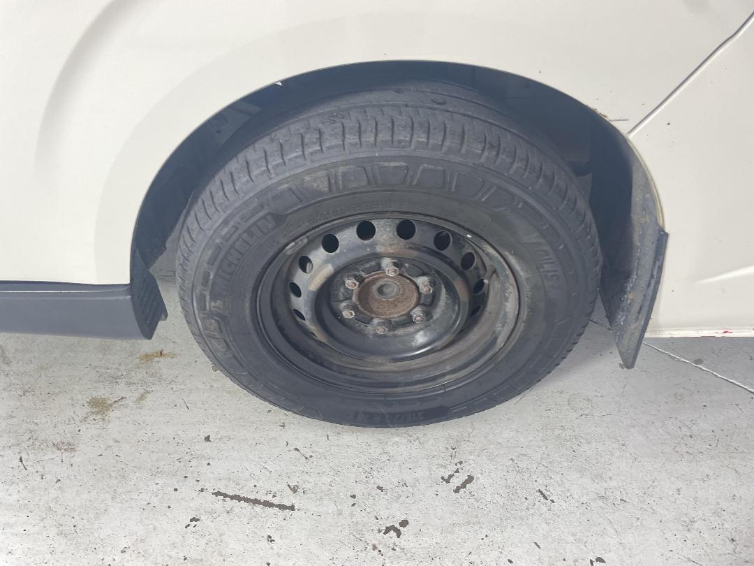 Photo '10' of Toyota Hiace