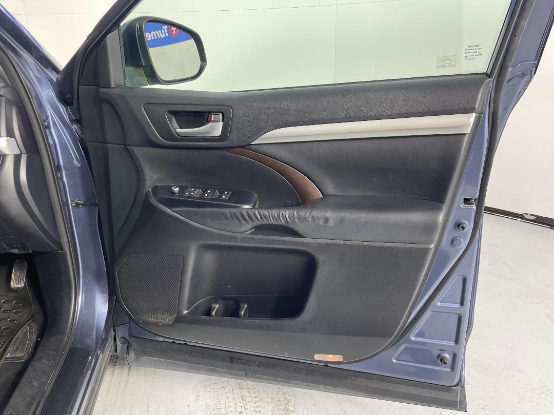 Photo '15' of Toyota Highlander