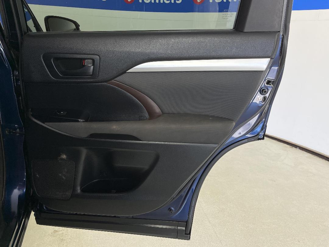 Photo '19' of Toyota Highlander