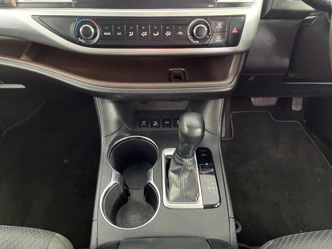 Photo '18' of Toyota Highlander