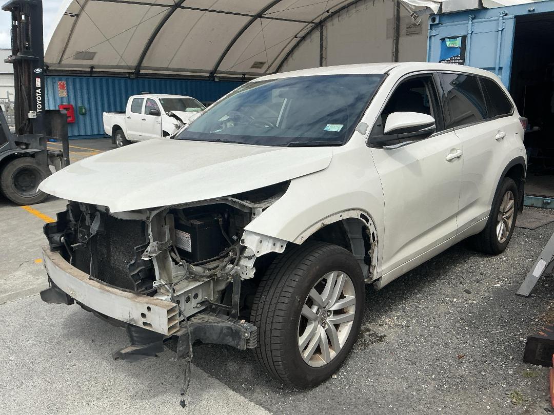 Photo '3' of Toyota Highlander GX