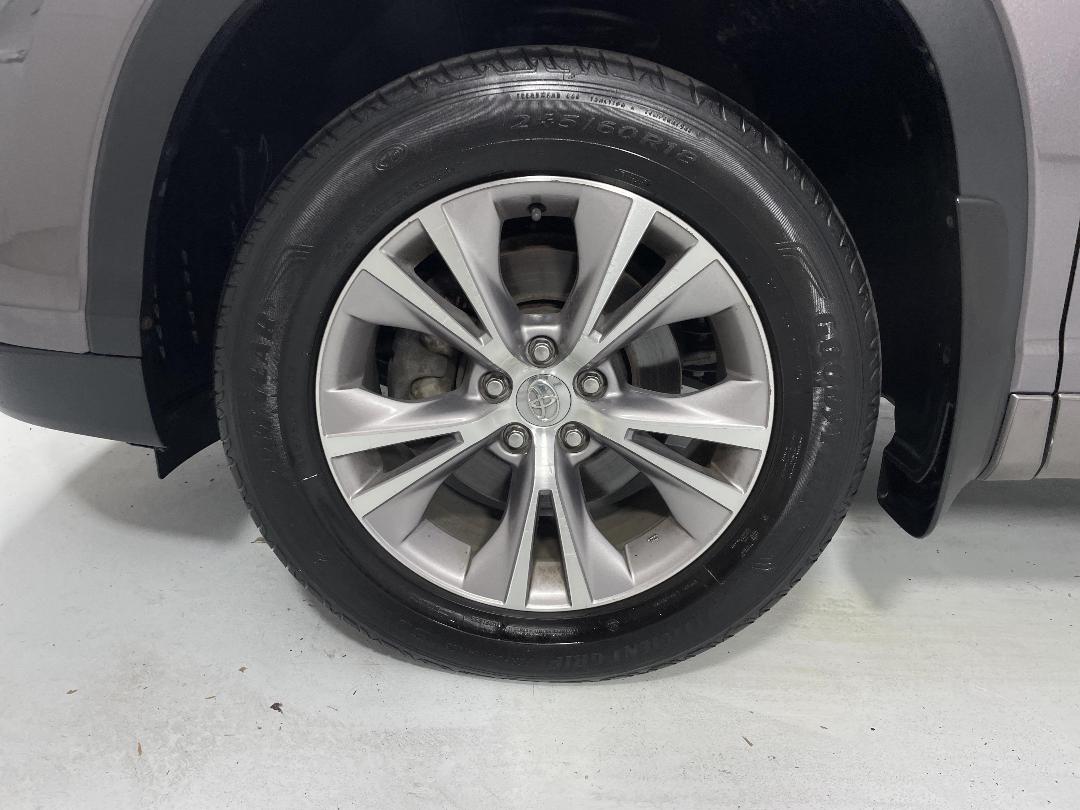 Photo '10' of Toyota Highlander