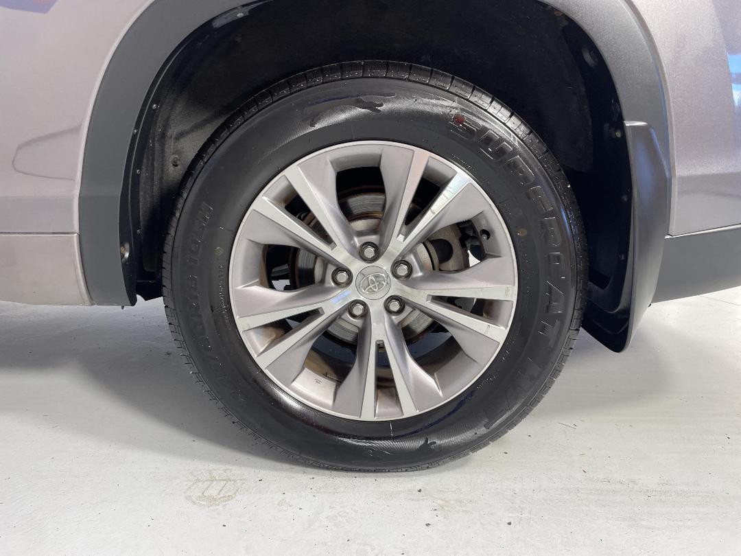 Photo '11' of Toyota Highlander