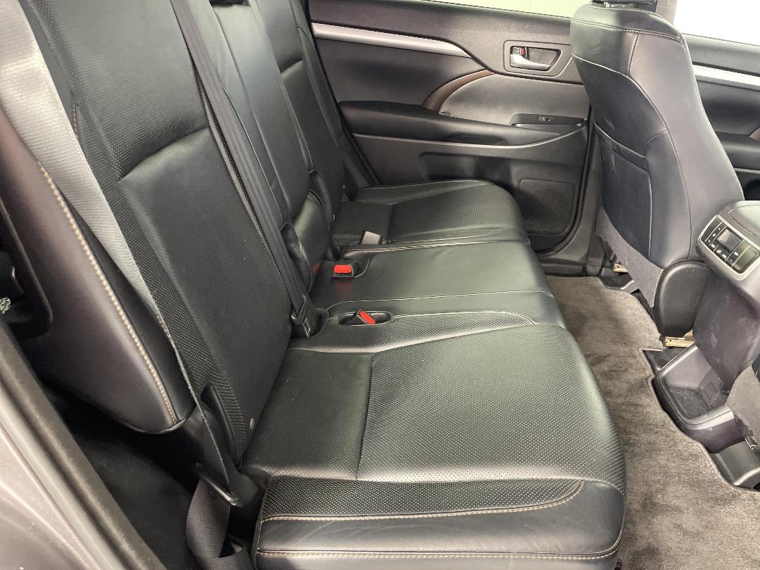 Photo '20' of Toyota Highlander