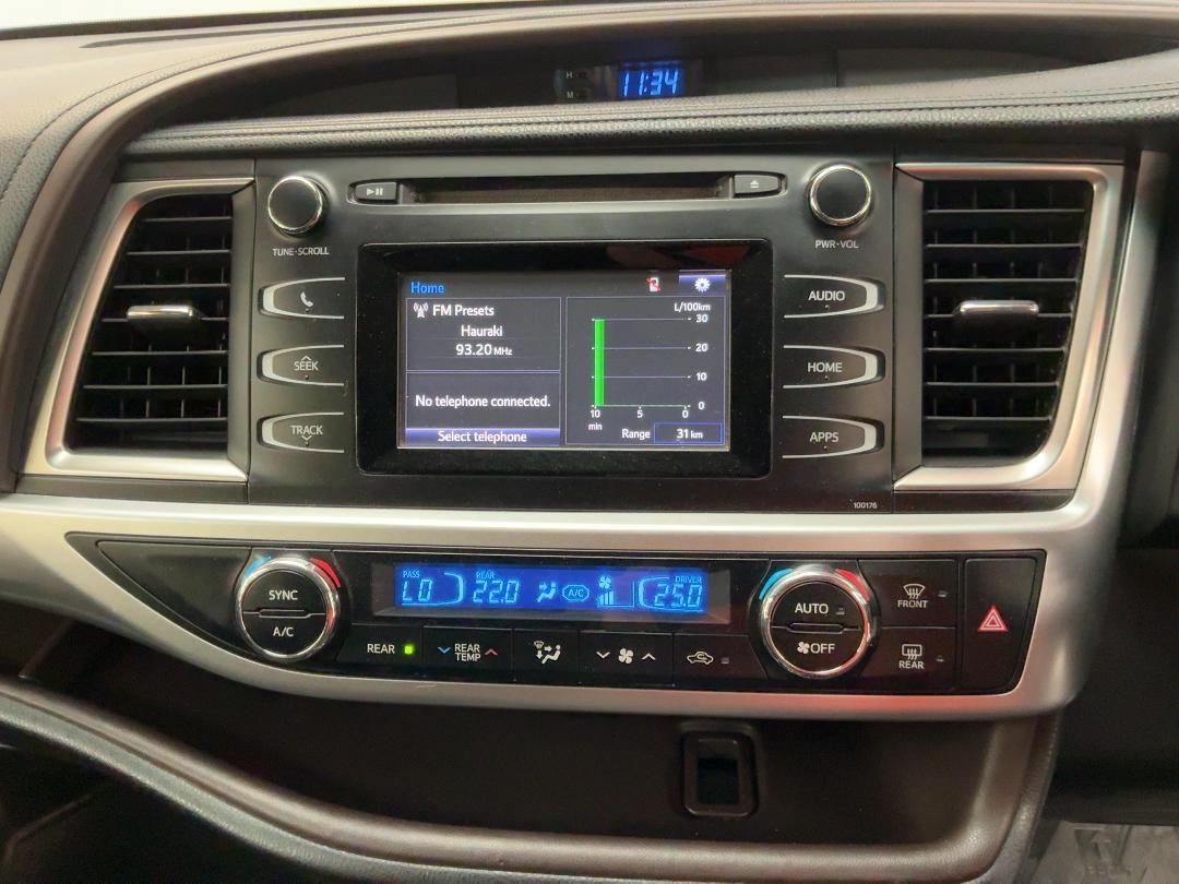 Photo '18' of Toyota Highlander