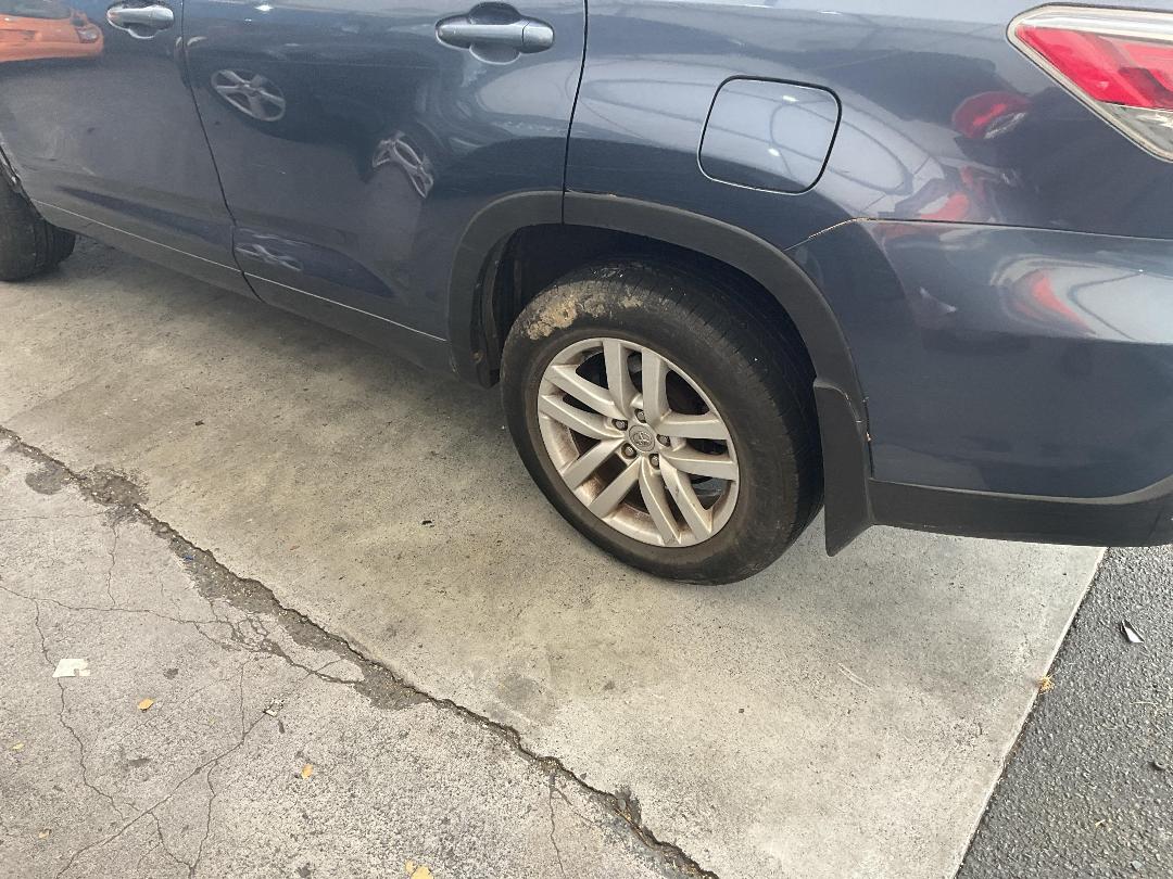 Photo '12' of Toyota Highlander GX