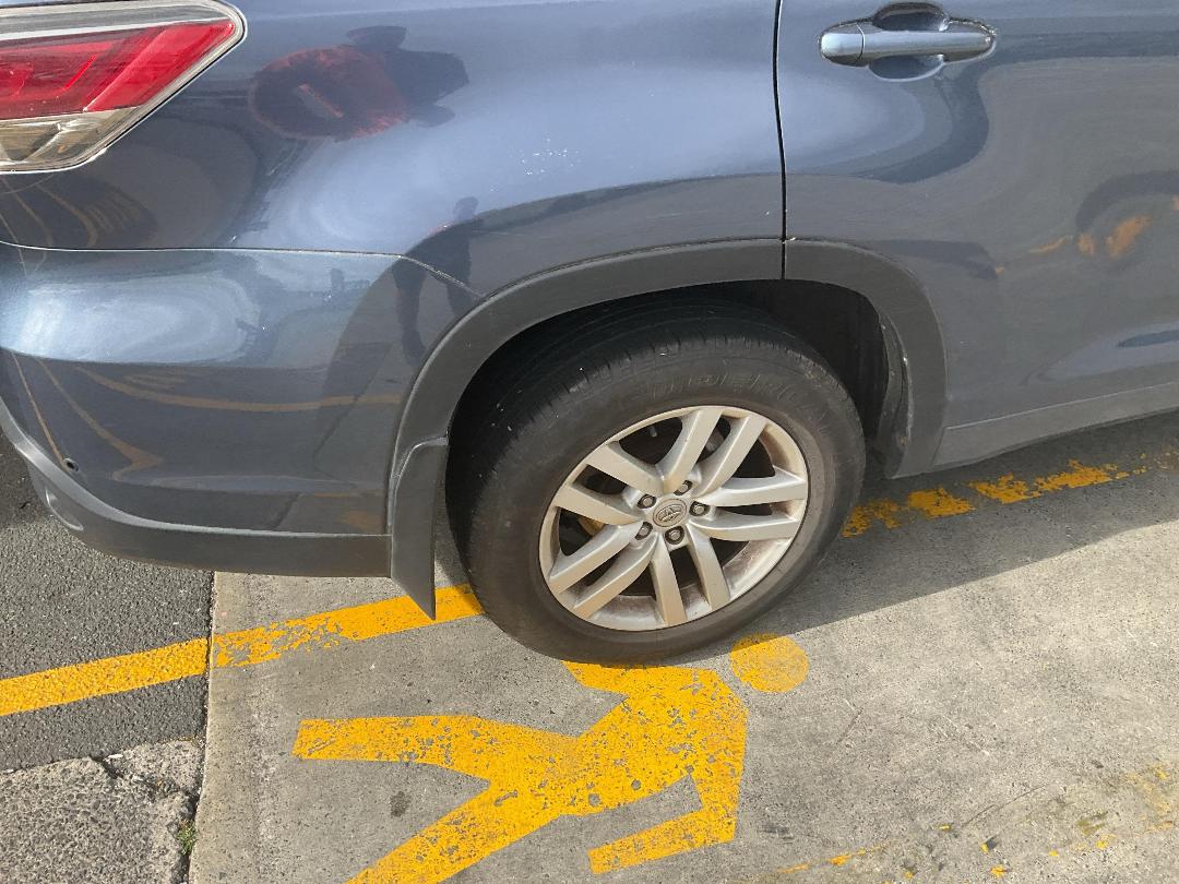 Photo '15' of Toyota Highlander GX